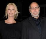 Charlize Theron et Guillermo Arriaga au Everyman Cinema de Hampstead, à Londres, le 3 mars 2009, à l'occasion de l'avant-première de 