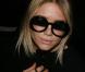 Mary-Kate Olsen au défilé Giambattista Valli Automne-Hiver 2008/2009. Jamais sans sa bague à l'index ! 