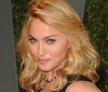 Madonna à la soirée Vanity Fair le 22 février 2009 à L.A. Même la diva de la pop a suivi la tendance ! <br />