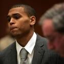 Chris Brown : Suivez son procès en photos... un petit garçon bien sage !