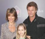 La maman de Delilah Belle (11 ans) et Amelia Gray (7 ans) était venue avec son mari Harry Hamlin et leur fille 