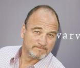James Belushi, le frère Blues de John Belushi, est venu avec son fils Jared. Il est actuellement à la télévision avec According to Jim, série dans laquelle il joue avec Courtney Thorne-Smith 
