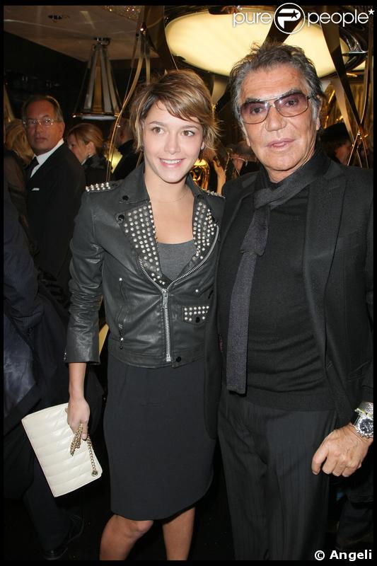 Emma De Caunes et Roberto Cavalli à l'inauguration de la boutique Cavalli samedi soir à Paris