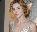 Clotilde Courau dans un syle Charleston à l'inauguration de la boutique Cavalli samedi soir à Paris