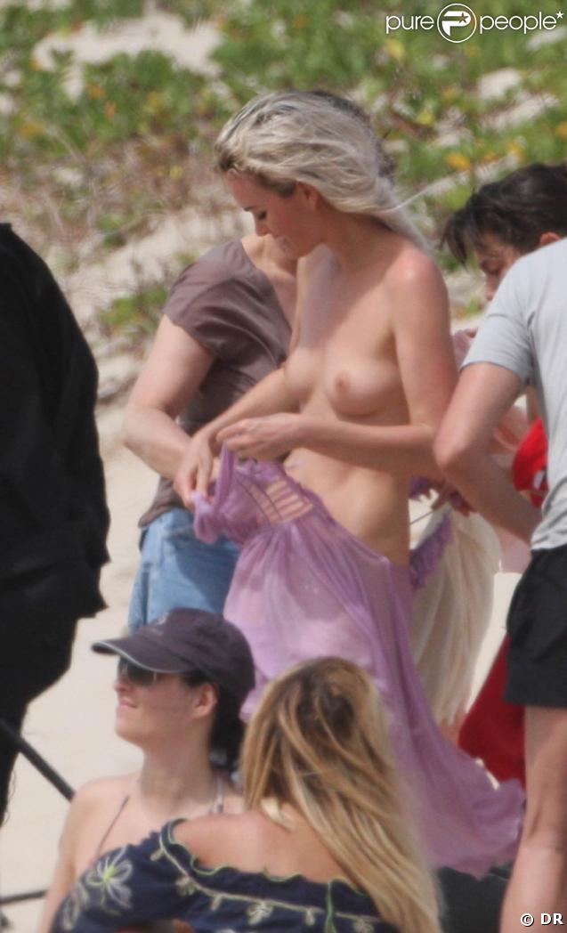 La superbe Laeticia Hallyday, en séance shooting à Saint-Barthélémy, les 28 février, 1er et 2 mars 2009.