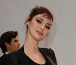 Louise Bourgoin au défilé Louis Vuitton prêt-à-porter Automne/Hiver de la Fashion Week - le 12 mars 2009
