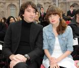 Antoine Arnault et Cécile Cassel au défilé Louis Vuitton prêt-à-porter Automne/Hiver de la Fashion Week - le 12 mars 2009