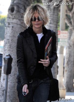 Meg Ryan dans les rues de Los Angeles, hier