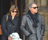 Alexandra Kazan à la sortie de l'église