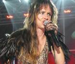 Juliette Lewis, un drôle d'oiseau qui fait fureur sur scène, comme ici, en concert avec The New Romantiques lors du festival SXSW à Austin, Texas, le 20 mars 2009.