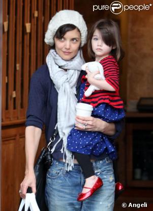 Katie Holmes et Suri en balade à Los Angeles