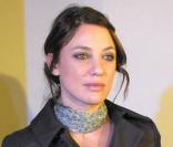 Emma Colberti dans la pièce A voir absolument au théâtre des Mathurins à Paris du 20 mars au 3 mai 2009