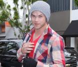 Kellan Lutz au magasin Kitson de Los Angeles, pour la sortie du DVD de 