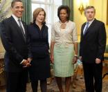 Les Obama et les Brown au 10 Downing Street à Londres