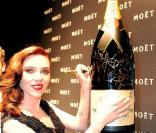 Scarlett Johansson égérie Moet & Chandon
