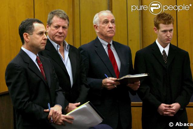 Ryan O'Neal et son fils Redmond au tribunal de Malibu en janvier 2009