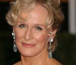 Glenn Close interprète Patty Hewes, une femme aussi élégante que puissante qui dirige un grand cabinet d'avocats à New York. Et croyez moi, vous n'aimeriez pas vous la mettre à dos ! 