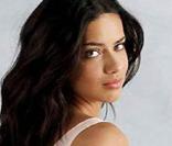 Adriana Lima... pour la nouvelle campagne de la marque Victoria's Secret !