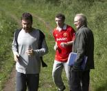 Eric Cantona, Steve Evets et Ken Loach sur le tournage du film Looking for Eric  