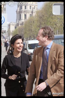 Rachida Dati part faire les marchés du XVe et de la rue Cler (VIIe) pour les élections européennes en compagnie du député-maire Philippe Goujon.