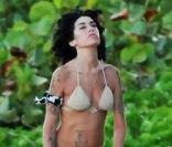 Amy Winehouse à St Lucie, profite de la vie