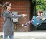 Amanda Peet passe l'après-midi au parc à Cold Water avec sa fille Frances Pen Benioff