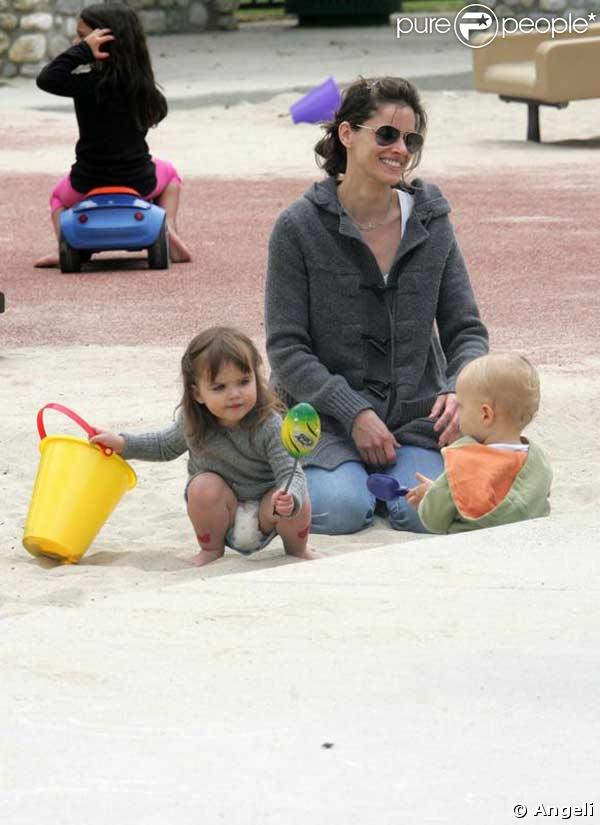 Amanda Peet passe l'après-midi au parc à Cold Water avec sa fille Frances Pen Benioff