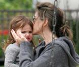 Amanda Peet passe l'après-midi au parc à Cold Water avec sa fille Frances Pen Benioff