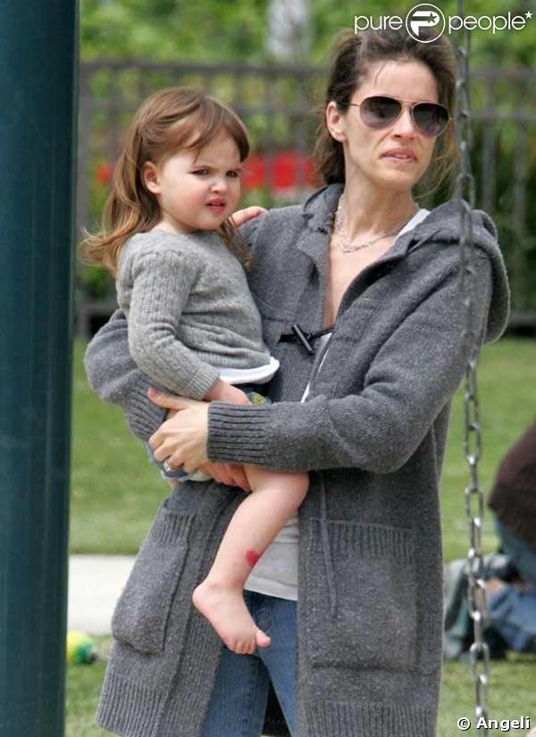 Amanda Peet passe l'après-midi au parc à Cold Water avec sa fille Frances Pen Benioff