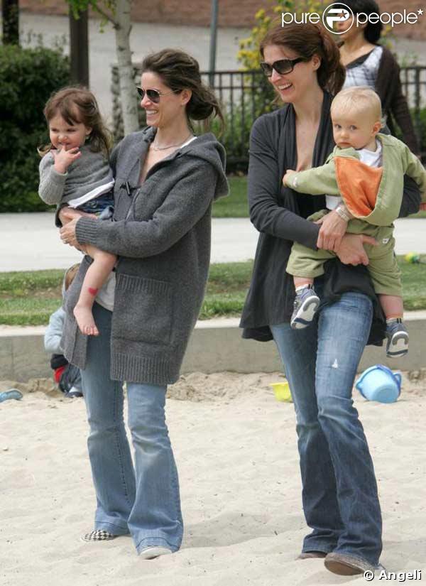 Amanda Peet passe l'après-midi au parc à Cold Water avec sa fille Frances Pen Benioff