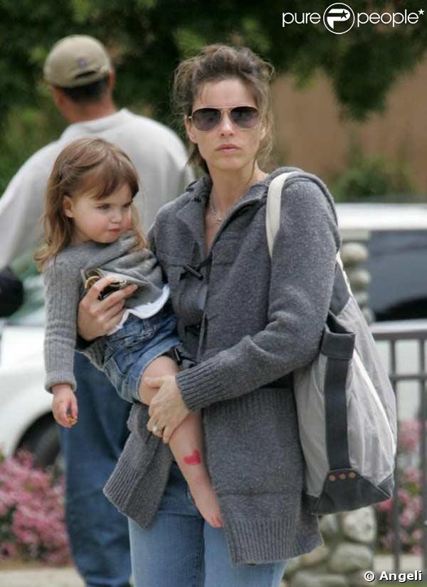 Amanda Peet passe l'après-midi au parc à Cold Water avec sa fille Frances Pen Benioff
