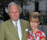 Le rédacteur en chef de Vanitiy Fair Graydon Carter et Anna Scott lors de la soirée Vanity Fair du festival du film de Tribeca à New York le 21 avril 2009