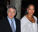 Robert De Niro et sa femme Grace Hightower lors de la soirée Vanity Fair du festival du film de Tribeca à New York le 21 avril 2009
