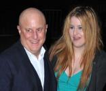 L'homme d'affaires Ron Perelman et sa fille Samantha lors de la soirée Vanity Fair du festival du film de Tribeca à New York le 21 avril 2009