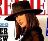 Salma Hayek pose pour la couverture du magazine Premiere 