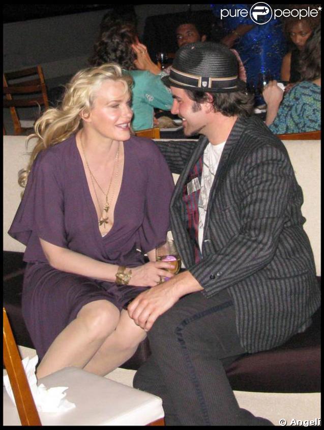 Daryl Hannah et Jeff Toolan lors de la réception en l'honneur des First ladies of Africa à West Hollywood le 20 avril 2009