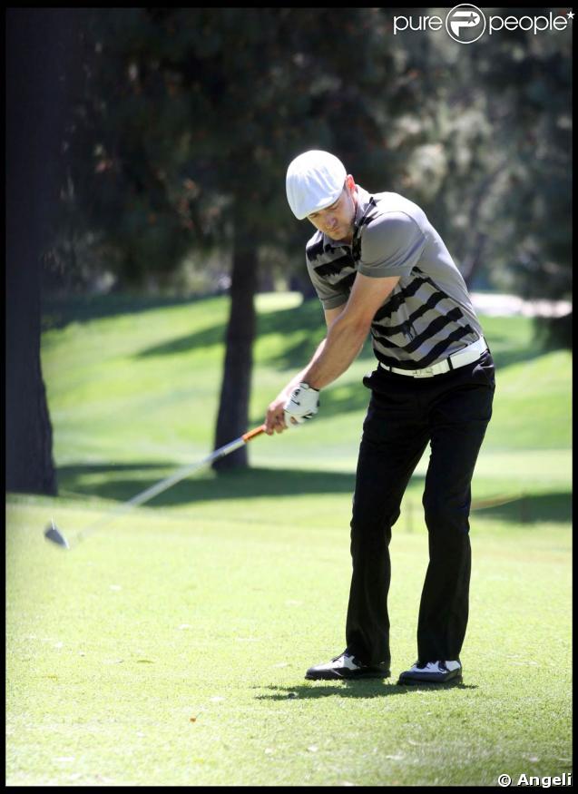 Justin Timberlake a une nouvelle fois fait admirer son swing, samedi sur un parcours de Los Angeles