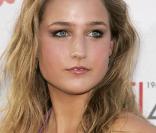 La jolie Leelee Sobiesky... splendide sur tapis rouge !