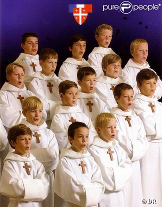 Des petits chanteurs + des Croix en Bois = Les Petits Chanteurs à la Croix de Bois !
