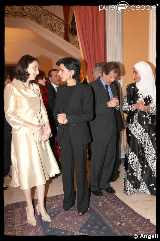 Rachida Dati rencontre la soeur du roi lors du dîner donné à l'ambassade de France, en Jordanie.