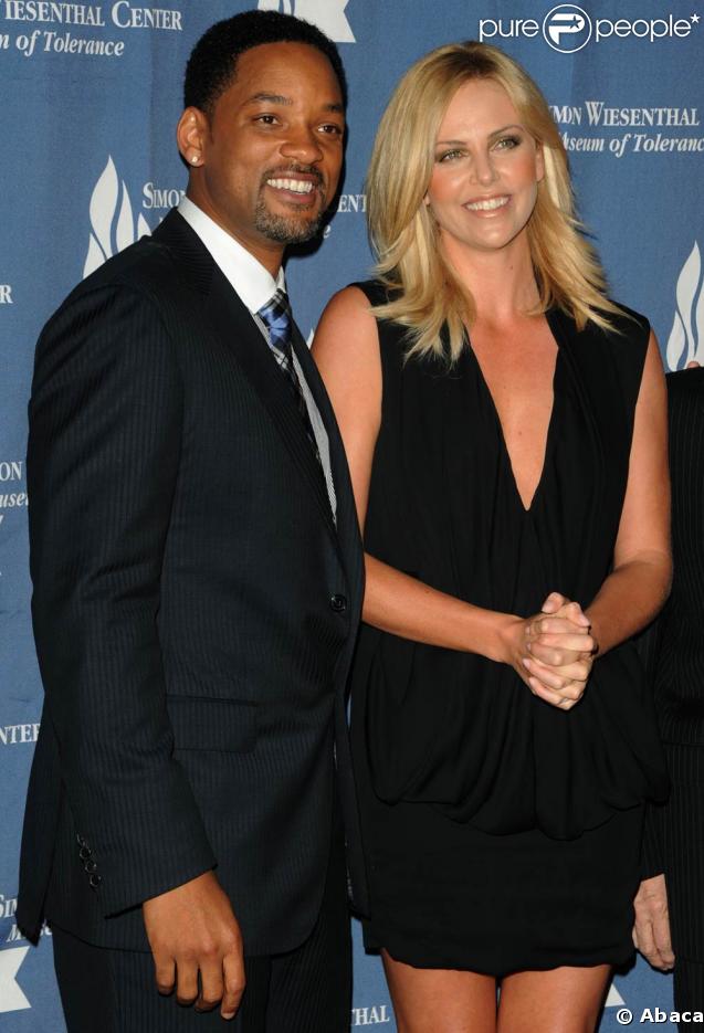 Will Smith et Charlize Theron, au Beverly Wilshire Hotel, à Los Angeles, à l'occasion du prestigieux Simon Wiesenthal Center's 2009 National Tribute Dinner, le 5 mai 2009 ! 