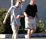 Ryan O'Neal et Redmond (son fils et celui de Farrah Fawcett) 
