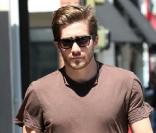 Jake Gyllenhaal et Reese Witherspoon quittent séparément un restaurant de Santa Monica