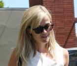 Jake Gyllenhaal et Reese Witherspoon quittent séparément un restaurant de Santa Monica