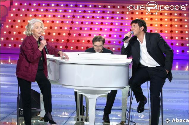 Patrick chante dans Vivement Dimanche avec Danielle Darrieux, en janvier 2003. 