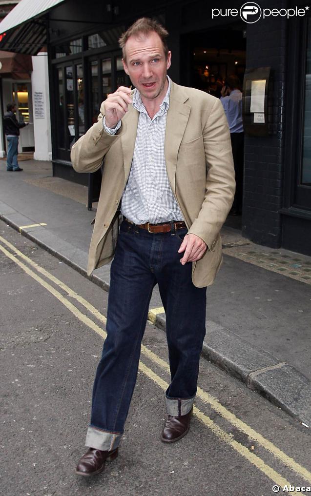 Ralph Fiennes à londres, le 13 mai 2009