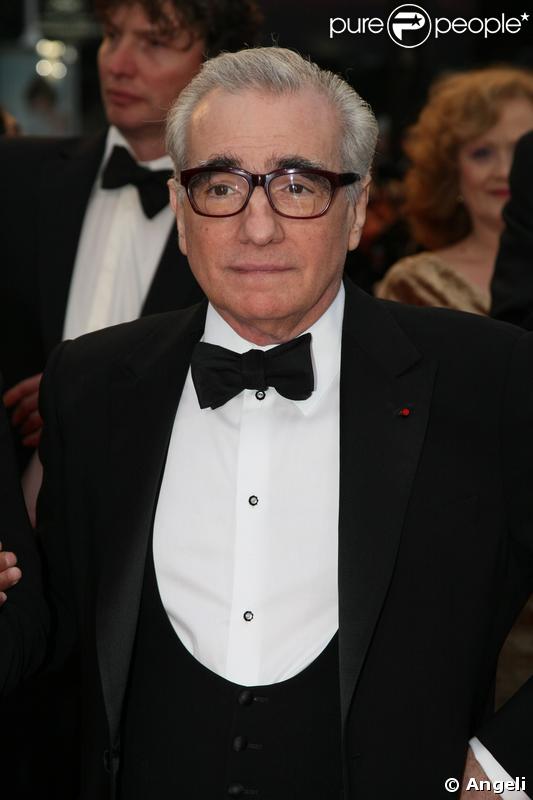Le réalisateur Martin Scorsese dans un beau smoking, lors de la montée des marches pour le film Bright Star, le 15 mai 2009