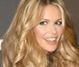 Elle MacPherson, toujours superbe à 45 ans !