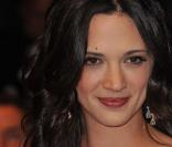 Asia Argento à la montée des marches hier soir à Cannes