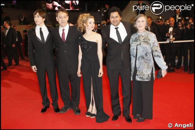 Lorna Raver, Dileep Rao, le réalisateur Sam Raimi, Alison Lohman et Justin Long pour la présentation du film Jusqu'en Enfer le 20 mai 2009 durant le 62e Festival de Cannes